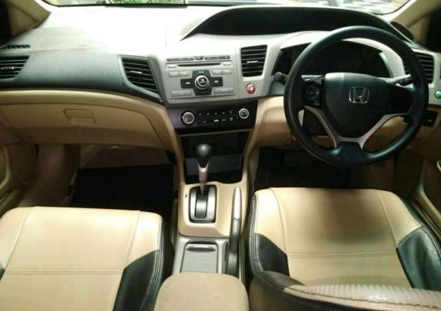 Honda Civic 1.8 AT 2013 Hitam. Good Condition 3